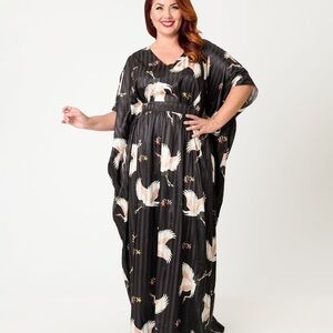 Elegant Black Kaftan with Crane Print